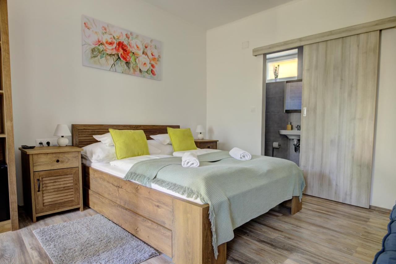 Adamko Borkert Haz Bed & Breakfast Villány Exterior foto