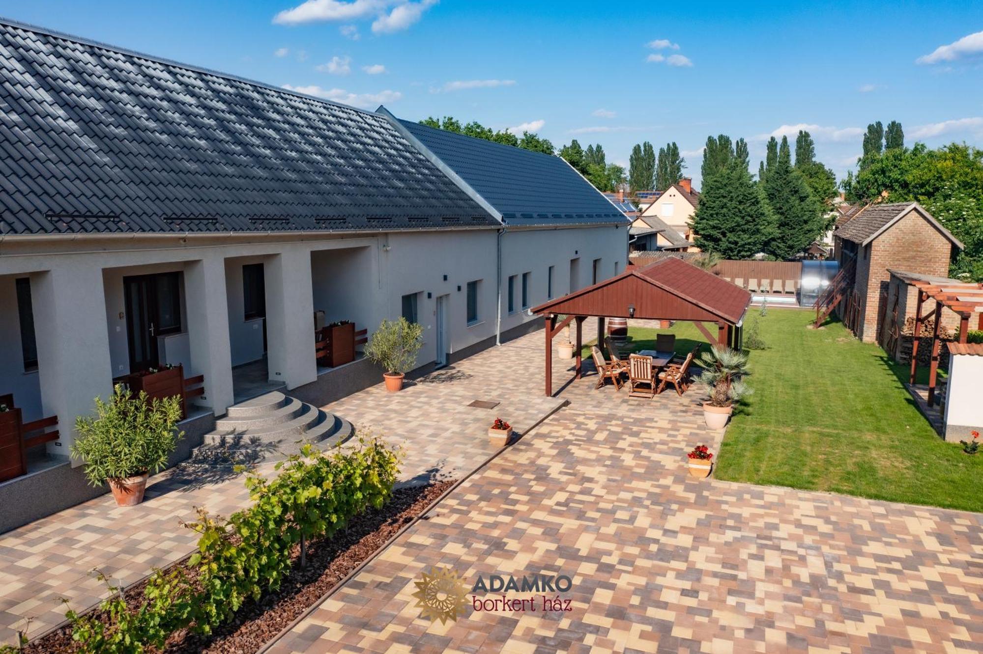 Adamko Borkert Haz Bed & Breakfast Villány Exterior foto